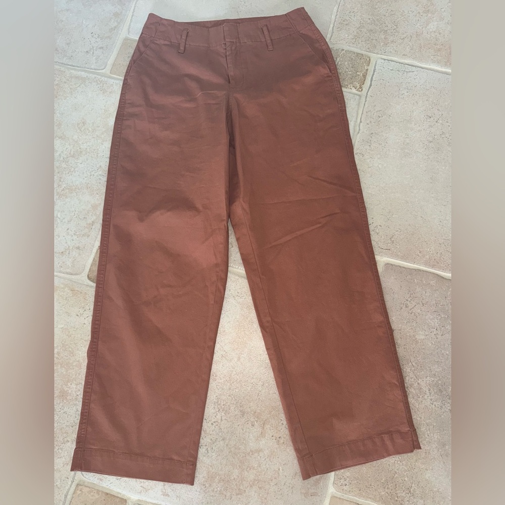 a new day Women’s size 4 rust high rise- straight hip/ stretch pants